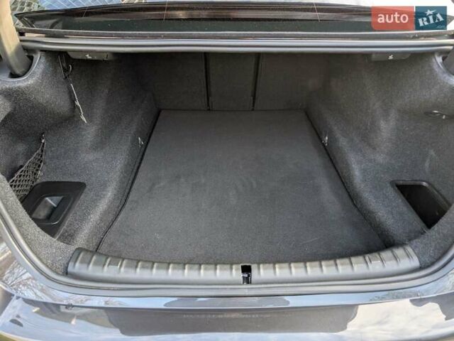 Серый БМВ 5 Серия, объемом двигателя 3 л и пробегом 139 тыс. км за 36600 $, фото 22 на Automoto.ua