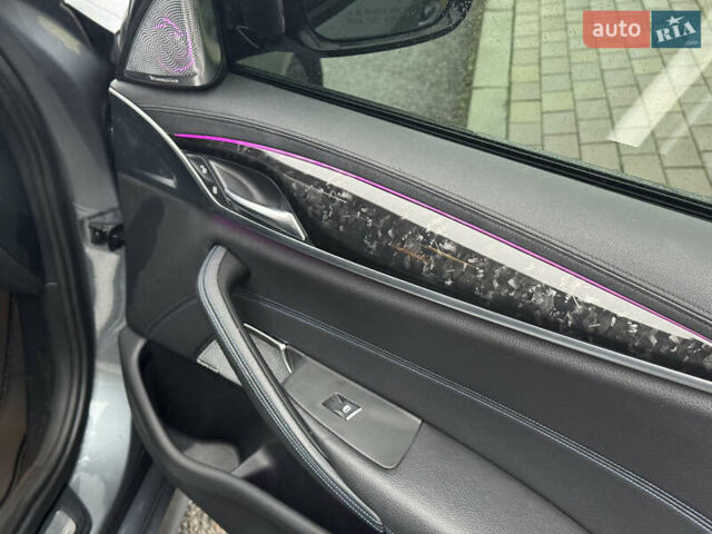 Серый БМВ 5 Серия, объемом двигателя 3 л и пробегом 120 тыс. км за 34900 $, фото 28 на Automoto.ua