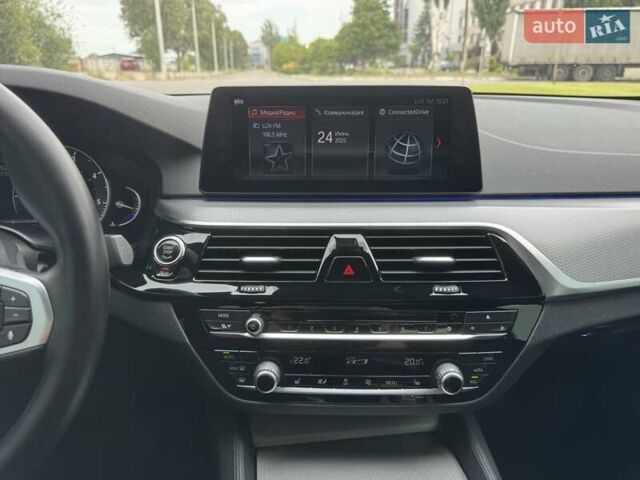 Серый БМВ 5 Серия, объемом двигателя 2 л и пробегом 118 тыс. км за 29500 $, фото 31 на Automoto.ua