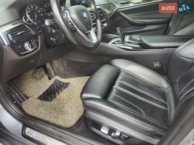 Серый БМВ 5 Серия, объемом двигателя 2 л и пробегом 166 тыс. км за 26500 $, фото 26 на Automoto.ua