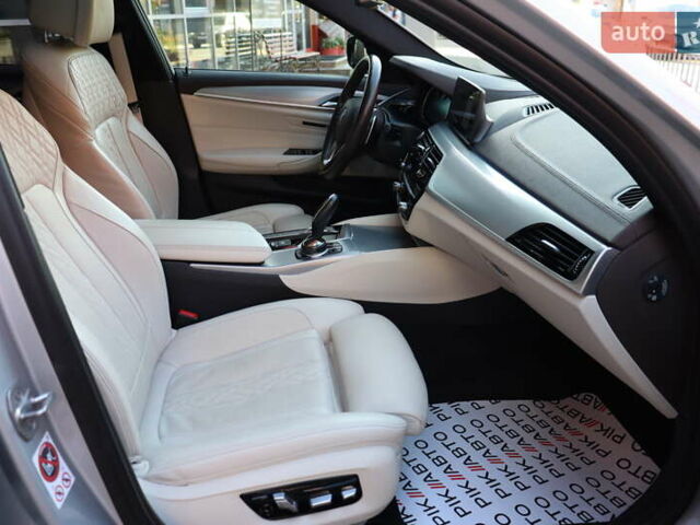 Серый БМВ 5 Серия, объемом двигателя 2.99 л и пробегом 152 тыс. км за 42900 $, фото 38 на Automoto.ua