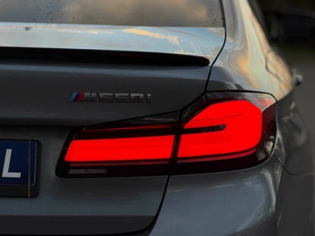 Серый БМВ 5 Серия, объемом двигателя 4.4 л и пробегом 149 тыс. км за 36800 $, фото 9 на Automoto.ua