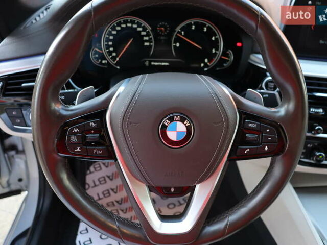 Серый БМВ 5 Серия, объемом двигателя 2.99 л и пробегом 152 тыс. км за 42900 $, фото 26 на Automoto.ua