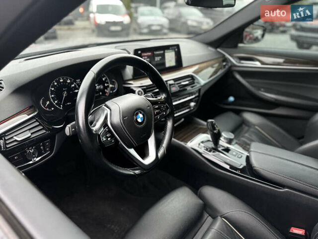 Серый БМВ 5 Серия, объемом двигателя 2 л и пробегом 160 тыс. км за 24500 $, фото 12 на Automoto.ua