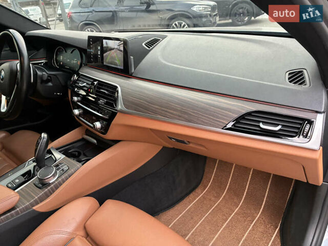 Серый БМВ 5 Серия, объемом двигателя 2 л и пробегом 221 тыс. км за 24999 $, фото 24 на Automoto.ua