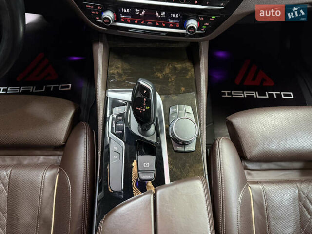 Сірий БМВ 5 Серія, об'ємом двигуна 2.99 л та пробігом 164 тис. км за 38900 $, фото 24 на Automoto.ua