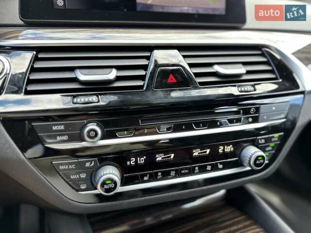 Сірий БМВ 5 Серія, об'ємом двигуна 2 л та пробігом 94 тис. км за 28999 $, фото 30 на Automoto.ua
