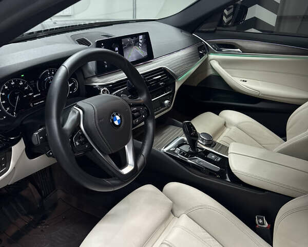 Сірий БМВ 5 Серія, об'ємом двигуна 2 л та пробігом 69 тис. км за 28500 $, фото 22 на Automoto.ua