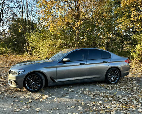 Серый БМВ 5 Серия, объемом двигателя 2 л и пробегом 298 тыс. км за 27000 $, фото 5 на Automoto.ua