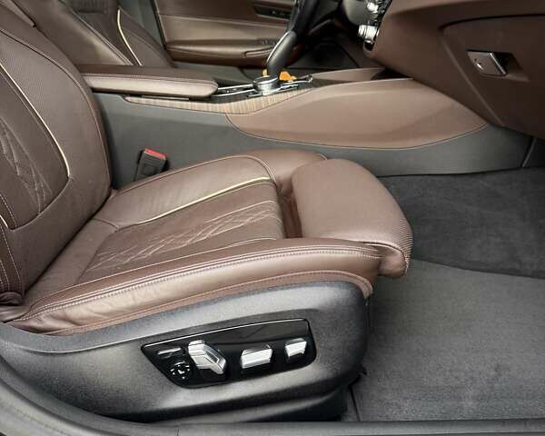 Сірий БМВ 5 Серія, об'ємом двигуна 2 л та пробігом 55 тис. км за 31200 $, фото 13 на Automoto.ua