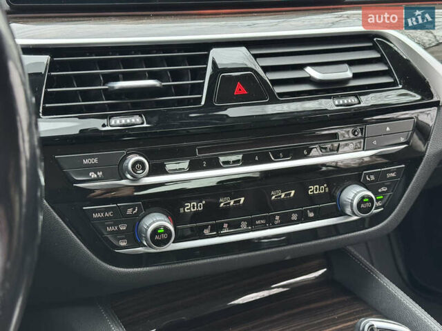 Серый БМВ 5 Серия, объемом двигателя 2 л и пробегом 248 тыс. км за 28500 $, фото 22 на Automoto.ua