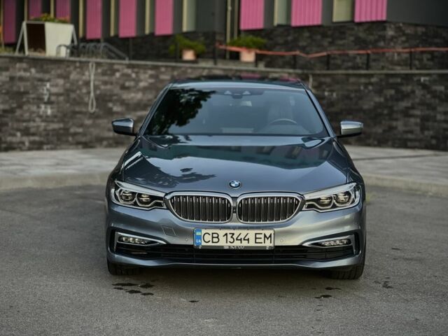 Серый БМВ 5 Серия, объемом двигателя 2 л и пробегом 121 тыс. км за 27000 $, фото 1 на Automoto.ua