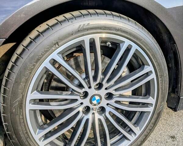 Серый БМВ 5 Серия, объемом двигателя 3 л и пробегом 139 тыс. км за 36600 $, фото 11 на Automoto.ua