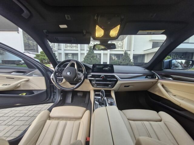 БМВ 5 Серия 2017 в Тернополе на Automoto.ua Серый БМВ 5 Серия, объемом двигателя 2 л и пробегом 190 тыс. км за 24000 $, фото 7 на Automoto.ua