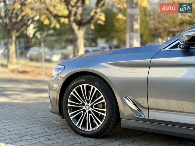 Серый БМВ 5 Серия, объемом двигателя 3 л и пробегом 93 тыс. км за 33500 $, фото 11 на Automoto.ua