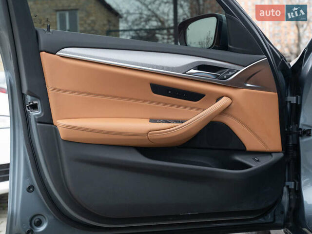 Серый БМВ 5 Серия, объемом двигателя 2 л и пробегом 121 тыс. км за 28900 $, фото 20 на Automoto.ua