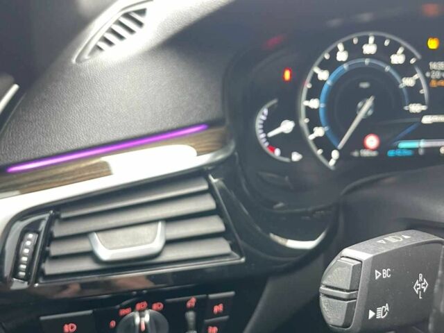 Серый БМВ 5 Серия, объемом двигателя 2 л и пробегом 171 тыс. км за 23000 $, фото 14 на Automoto.ua