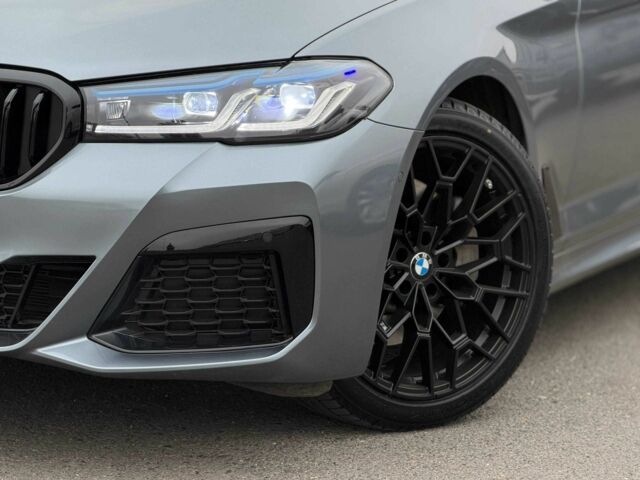 Серый БМВ 5 Серия, объемом двигателя 2 л и пробегом 127 тыс. км за 27000 $, фото 2 на Automoto.ua