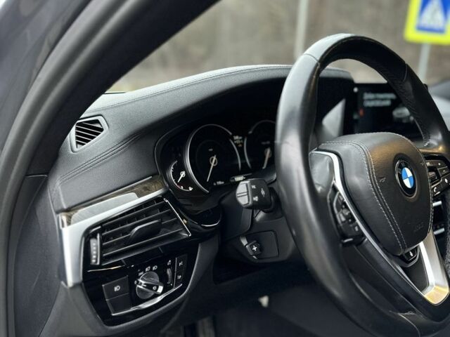 Сірий БМВ 5 Серія, об'ємом двигуна 3 л та пробігом 133 тис. км за 31700 $, фото 20 на Automoto.ua