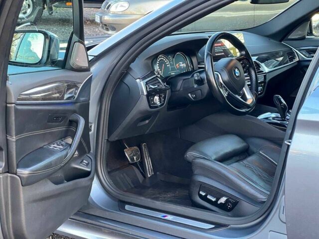 БМВ 5 Серия 2017 в Киеве на Automoto.ua Серый БМВ 5 Серия, объемом двигателя 3 л и пробегом 195 тыс. км за 24700 $, фото 15 на Automoto.ua