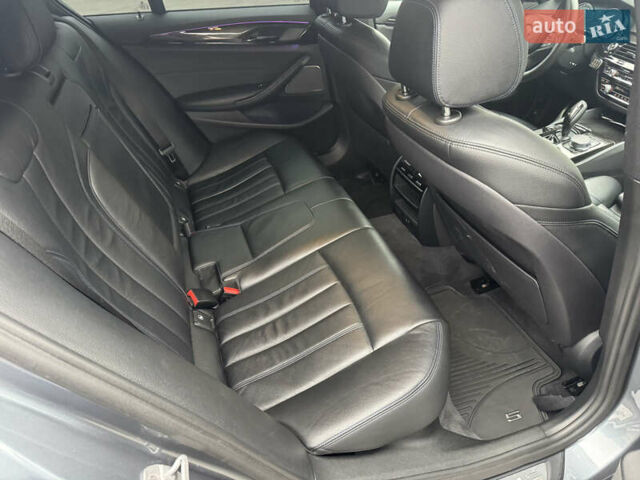 Сірий БМВ 5 Серія, об'ємом двигуна 3 л та пробігом 141 тис. км за 29999 $, фото 24 на Automoto.ua