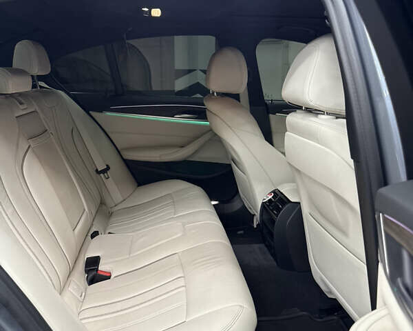 Сірий БМВ 5 Серія, об'ємом двигуна 2 л та пробігом 69 тис. км за 28500 $, фото 18 на Automoto.ua