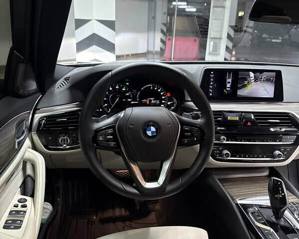 Сірий БМВ 5 Серія, об'ємом двигуна 2 л та пробігом 69 тис. км за 28500 $, фото 19 на Automoto.ua