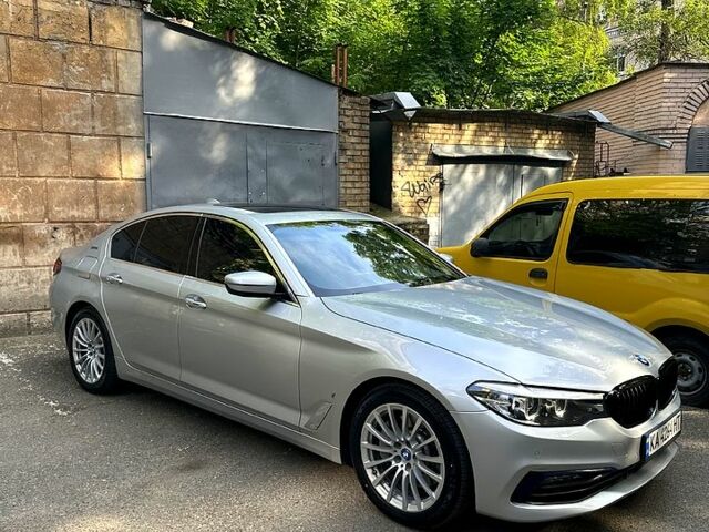 Сірий БМВ 5 Серія, об'ємом двигуна 2 л та пробігом 112 тис. км за 30000 $, фото 11 на Automoto.ua