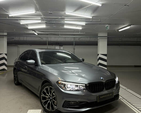 Сірий БМВ 5 Серія, об'ємом двигуна 2 л та пробігом 69 тис. км за 28500 $, фото 2 на Automoto.ua