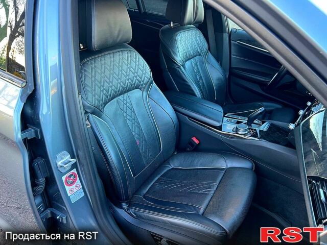 Серый БМВ 5 Серия, объемом двигателя 3 л и пробегом 195 тыс. км за 34700 $, фото 11 на Automoto.ua