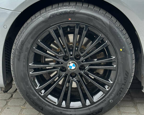 Сірий БМВ 5 Серія, об'ємом двигуна 2 л та пробігом 234 тис. км за 24999 $, фото 16 на Automoto.ua