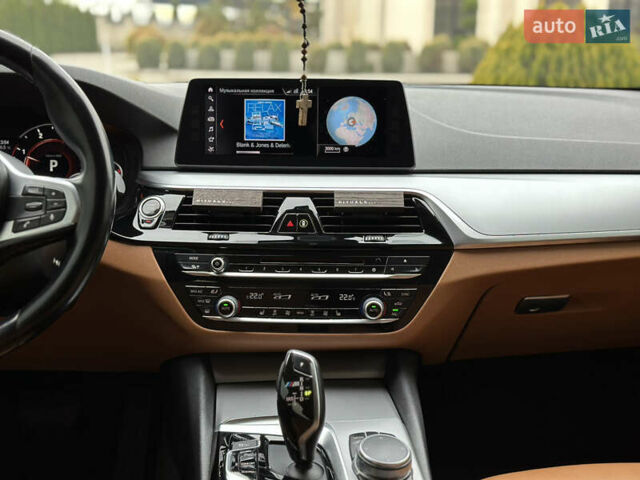 Сірий БМВ 5 Серія, об'ємом двигуна 2 л та пробігом 234 тис. км за 24999 $, фото 30 на Automoto.ua