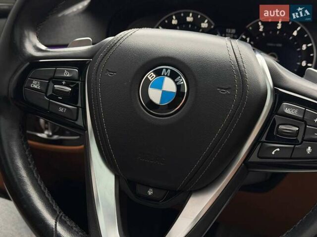 Серый БМВ 5 Серия, объемом двигателя 2 л и пробегом 127 тыс. км за 27000 $, фото 65 на Automoto.ua