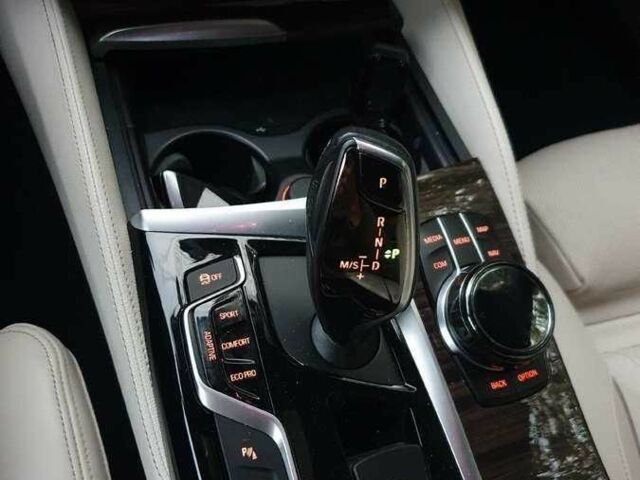 Сірий БМВ 5 Серія, об'ємом двигуна 0 л та пробігом 89 тис. км за 20100 $, фото 17 на Automoto.ua