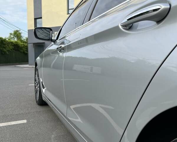 Сірий БМВ 5 Серія, об'ємом двигуна 2 л та пробігом 100 тис. км за 28500 $, фото 19 на Automoto.ua