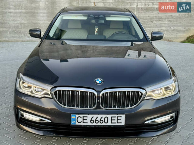 Серый БМВ 5 Серия, объемом двигателя 3 л и пробегом 254 тыс. км за 33500 $, фото 6 на Automoto.ua