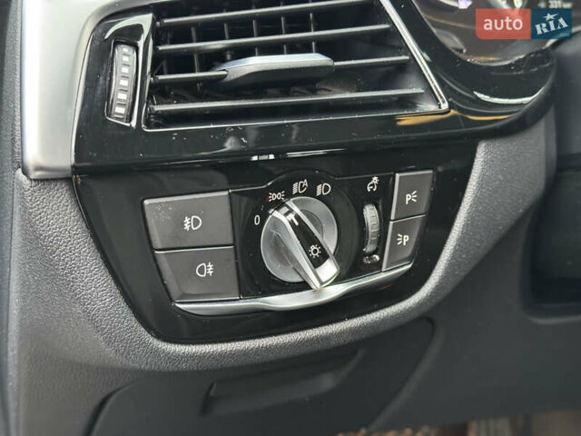 Серый БМВ 5 Серия, объемом двигателя 2 л и пробегом 248 тыс. км за 28500 $, фото 24 на Automoto.ua