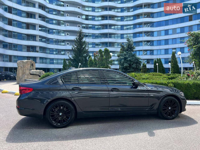 Серый БМВ 5 Серия, объемом двигателя 2 л и пробегом 137 тыс. км за 27499 $, фото 8 на Automoto.ua