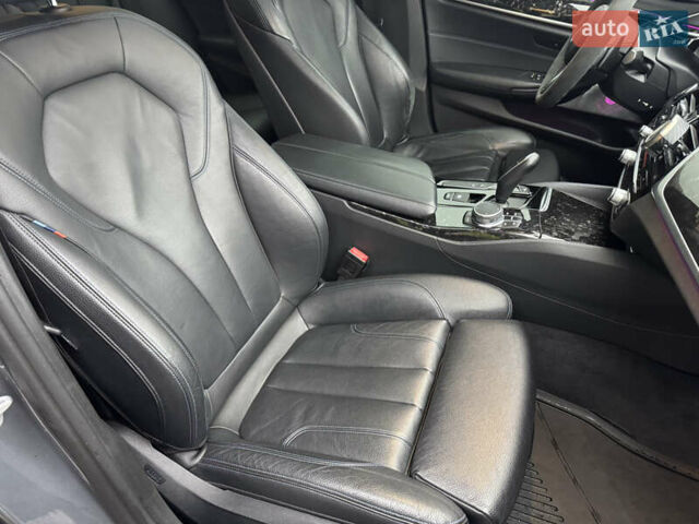Серый БМВ 5 Серия, объемом двигателя 3 л и пробегом 120 тыс. км за 34900 $, фото 24 на Automoto.ua