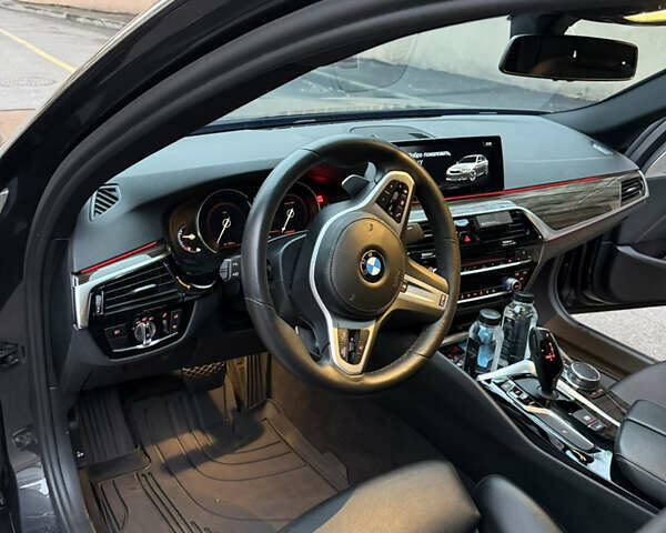 Сірий БМВ 5 Серія, об'ємом двигуна 3 л та пробігом 130 тис. км за 34999 $, фото 12 на Automoto.ua