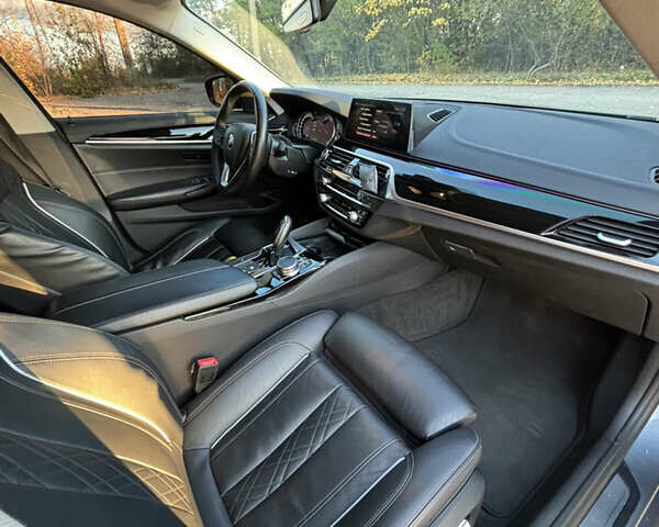 Серый БМВ 5 Серия, объемом двигателя 2 л и пробегом 298 тыс. км за 27000 $, фото 21 на Automoto.ua