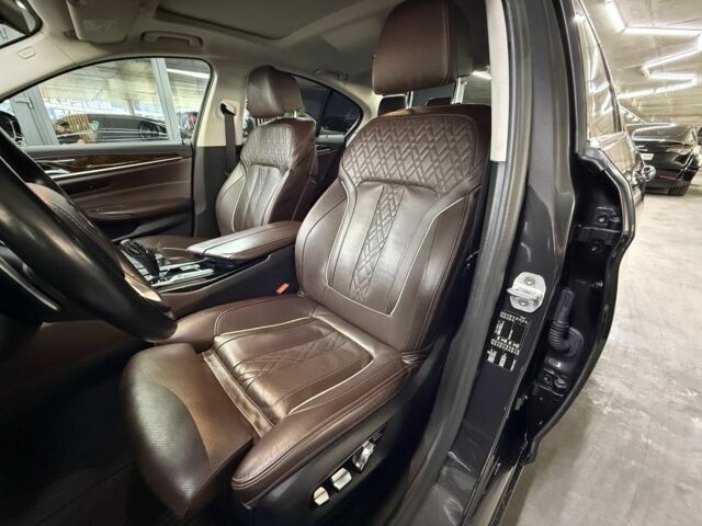 Серый БМВ 5 Серия, объемом двигателя 3 л и пробегом 164 тыс. км за 36900 $, фото 16 на Automoto.ua