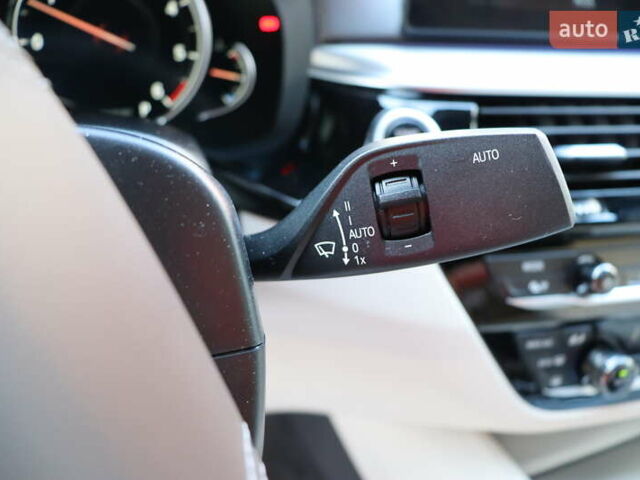 Серый БМВ 5 Серия, объемом двигателя 2.99 л и пробегом 152 тыс. км за 42900 $, фото 22 на Automoto.ua