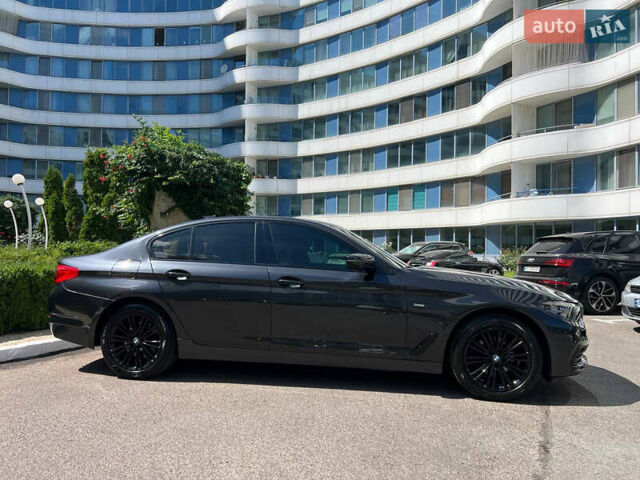 Серый БМВ 5 Серия, объемом двигателя 2 л и пробегом 137 тыс. км за 27499 $, фото 4 на Automoto.ua
