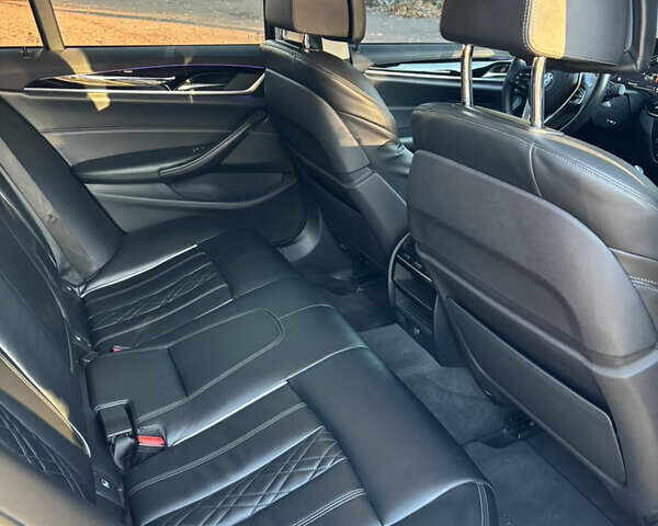 Серый БМВ 5 Серия, объемом двигателя 2 л и пробегом 298 тыс. км за 27000 $, фото 20 на Automoto.ua