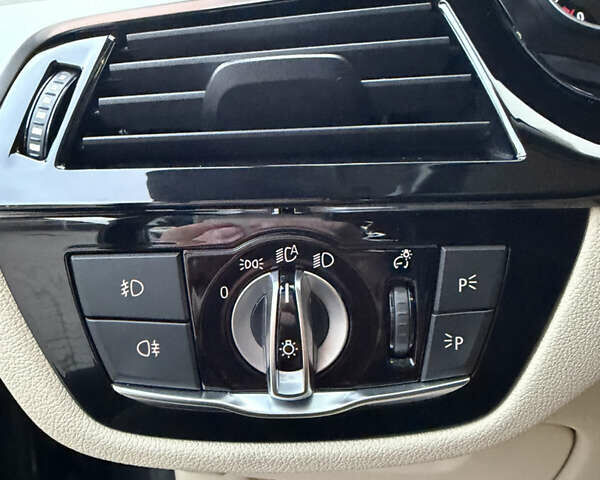 Сірий БМВ 5 Серія, об'ємом двигуна 2 л та пробігом 162 тис. км за 28999 $, фото 26 на Automoto.ua