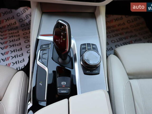 Серый БМВ 5 Серия, объемом двигателя 2.99 л и пробегом 152 тыс. км за 42900 $, фото 33 на Automoto.ua