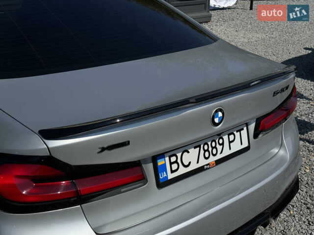 Сірий БМВ 5 Серія, об'ємом двигуна 3 л та пробігом 115 тис. км за 36500 $, фото 10 на Automoto.ua