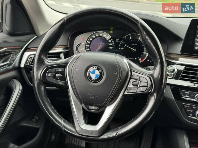 Серый БМВ 5 Серия, объемом двигателя 2 л и пробегом 248 тыс. км за 28500 $, фото 15 на Automoto.ua