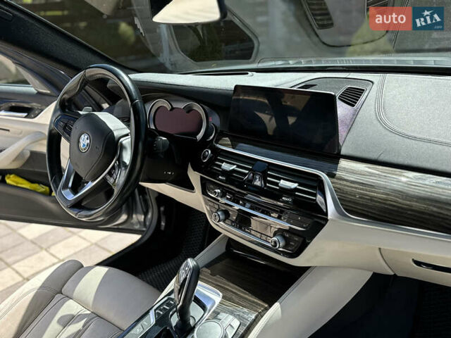 Серый БМВ 5 Серия, объемом двигателя 2 л и пробегом 100 тыс. км за 27500 $, фото 42 на Automoto.ua